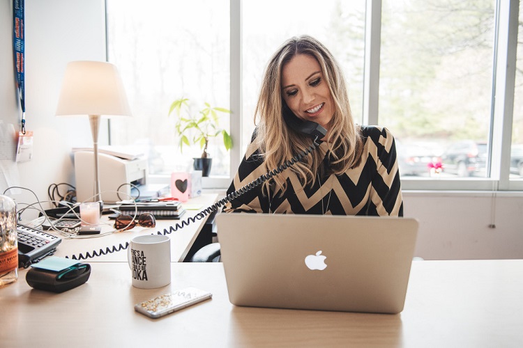 cuanto vale el cambio de nombre de un coche en Tona